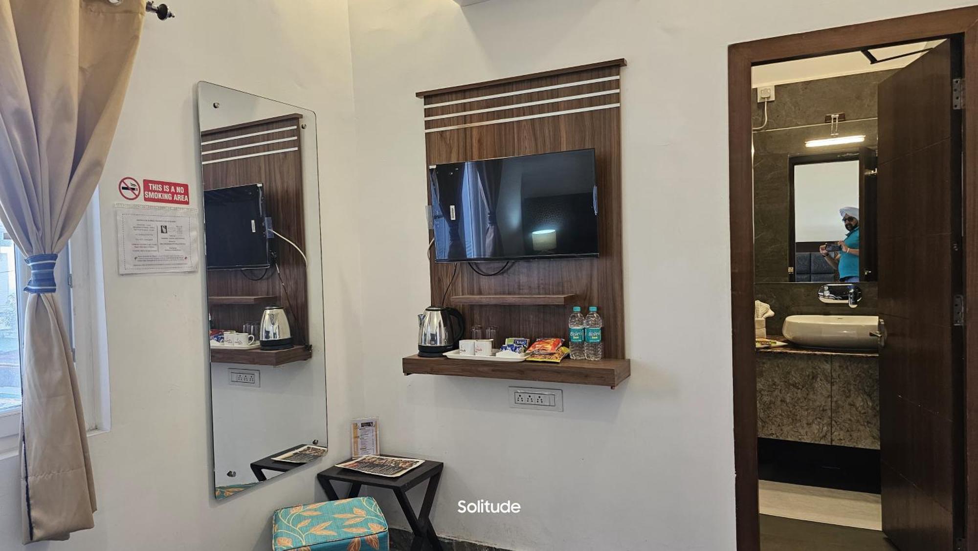 Solitude, The Boutique Hotel Haldwāni Zewnętrze zdjęcie