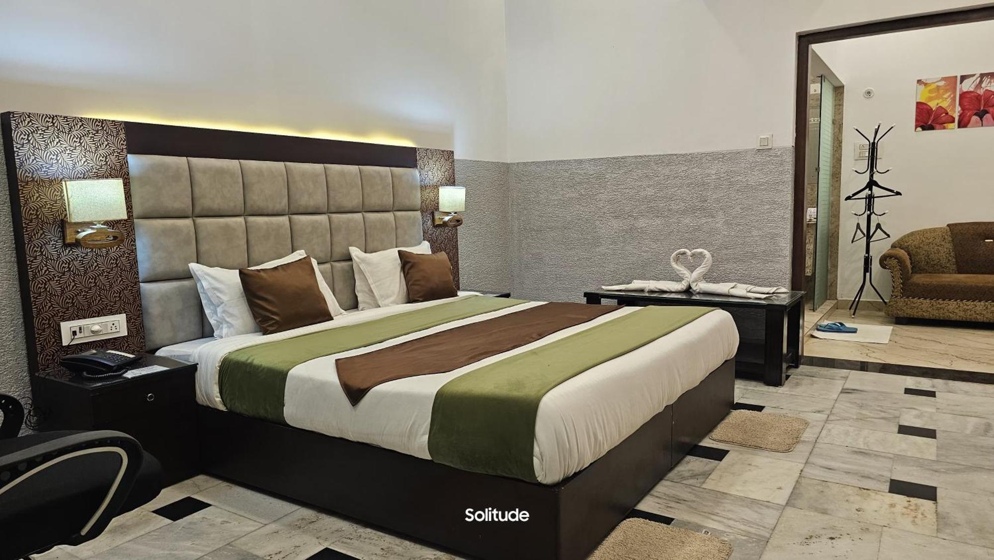 Solitude, The Boutique Hotel Haldwāni Zewnętrze zdjęcie