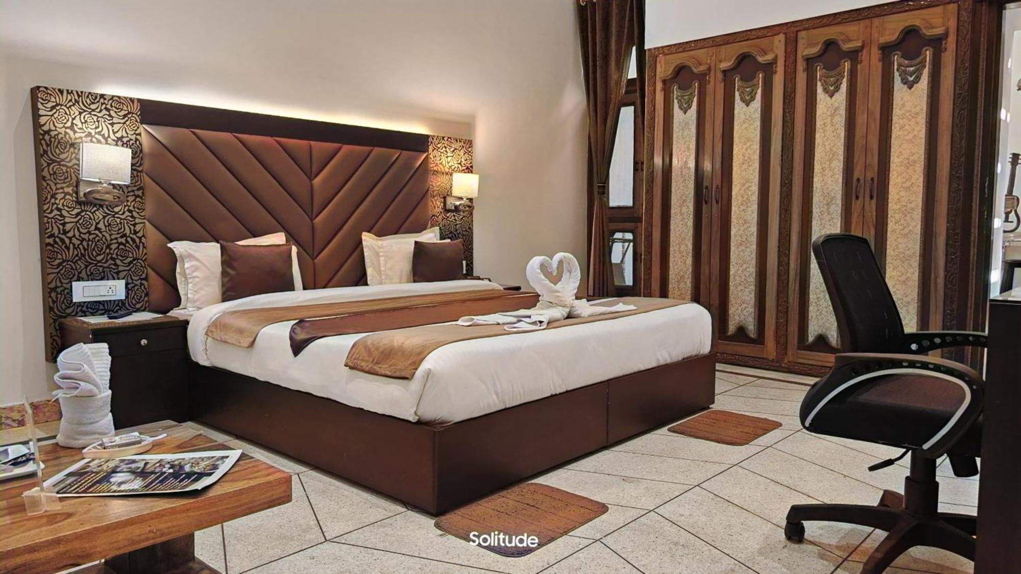 Solitude, The Boutique Hotel Haldwāni Zewnętrze zdjęcie